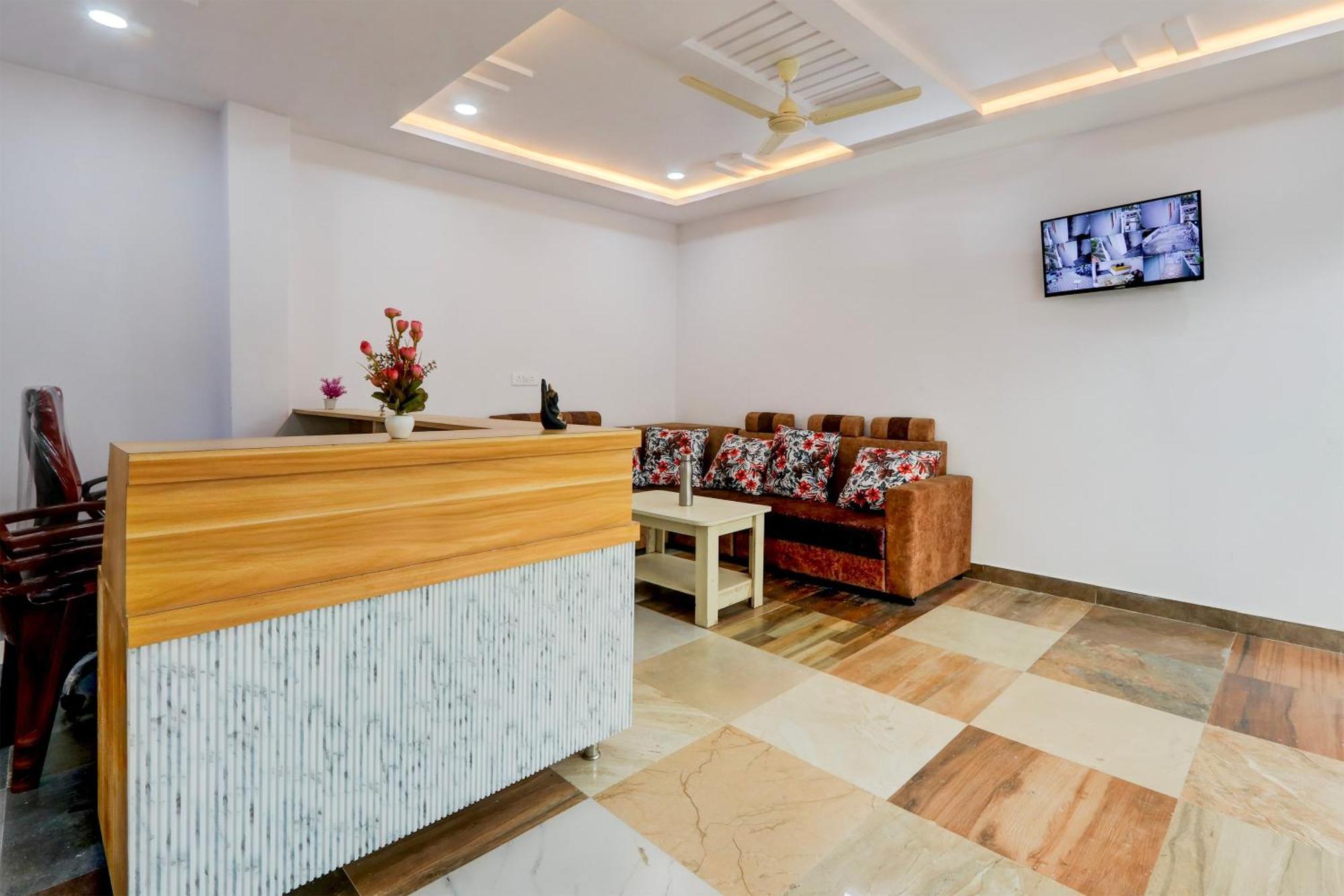 Hotel O Living Tree In Haïdarabad Extérieur photo
